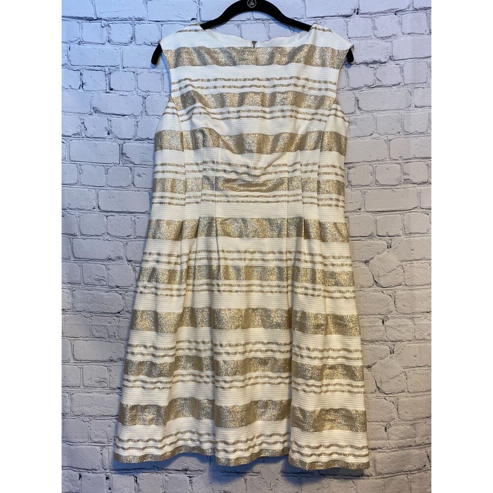 Vince Camuto Sleeveless Dress Size 12 Short Fitted Bodice White Gold Stripes